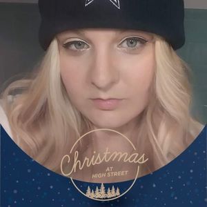 Meet your Posher, Christine